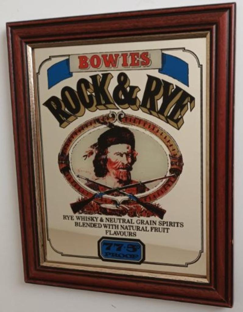 BOWIES ROCK & RYE WHISKY - RECLAMESPIEGEL, Verzamelen, Ophalen of Verzenden, Gebruikt, Reclamebord