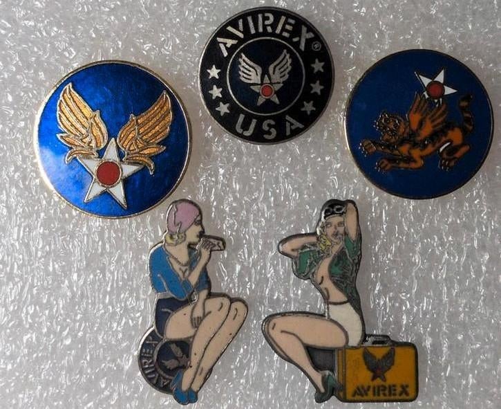 Pins rétro Avirex lire description !!