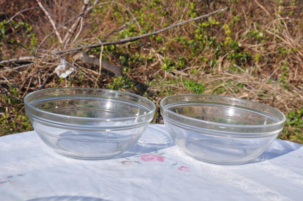2 saladiers en verre avec rebord et ligne, Huis en Inrichting, Ophalen of Verzenden, Gebruikt, Glas, Kom(men)