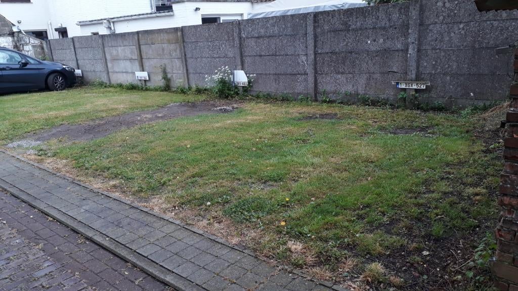 parkeerplaats aan station Aalter, Provincie Oost-Vlaanderen