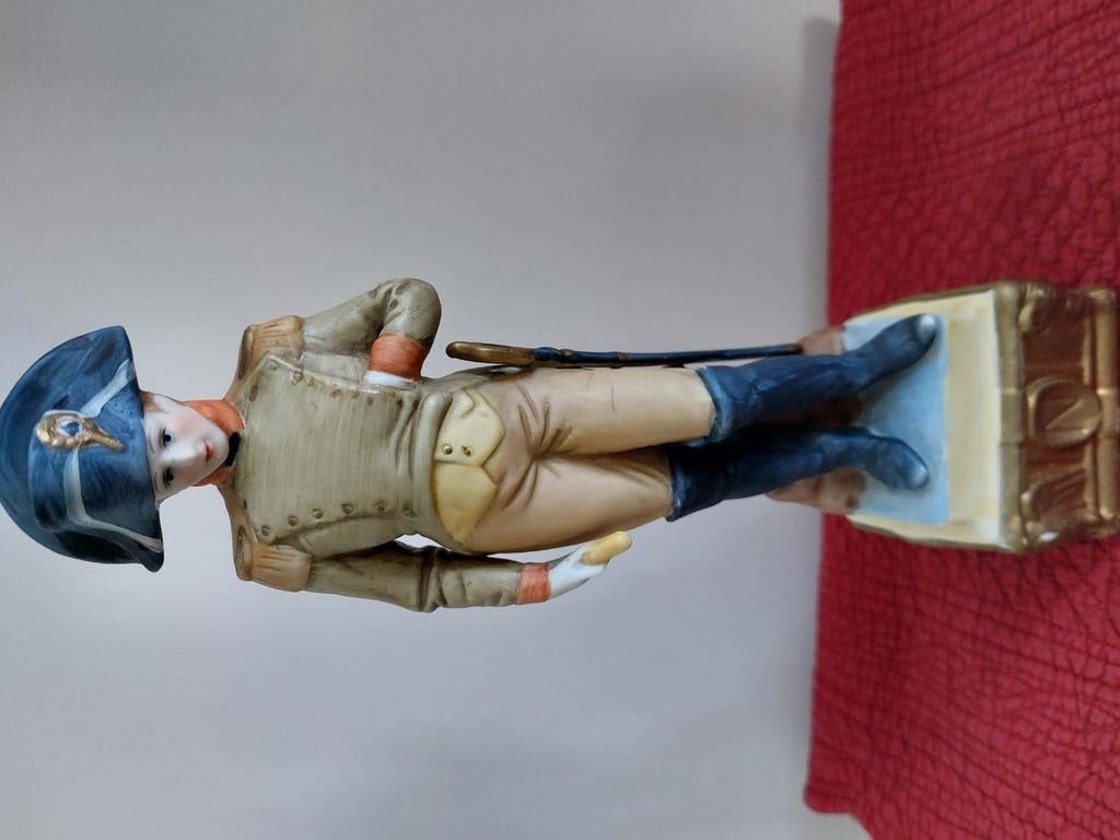 Napoléon en biscuit, Enlèvement, Comme neuf