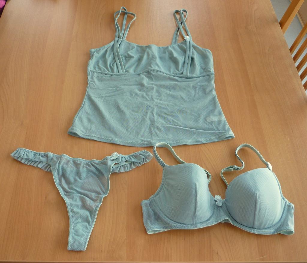 Doorschijnende blauwe top en BH beha met string van Etam, Ophalen of Verzenden, BH