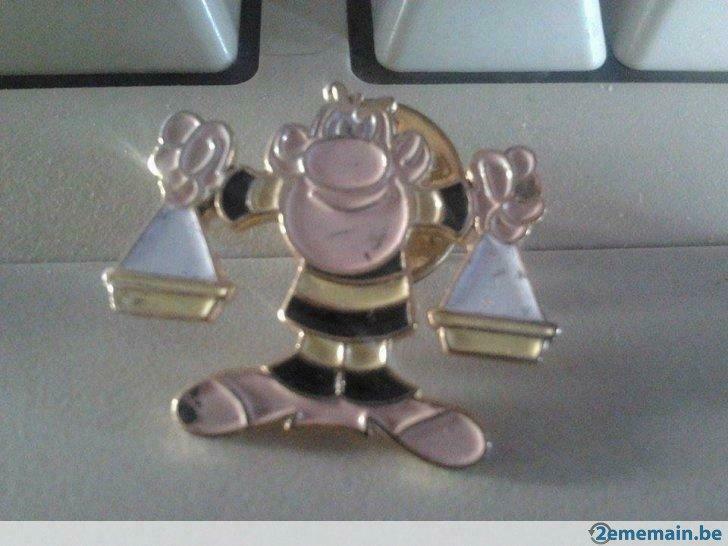 Lot pins bande dessinées 1992, Enlèvement ou Envoi, Utilisé, Insigne ou Pin's