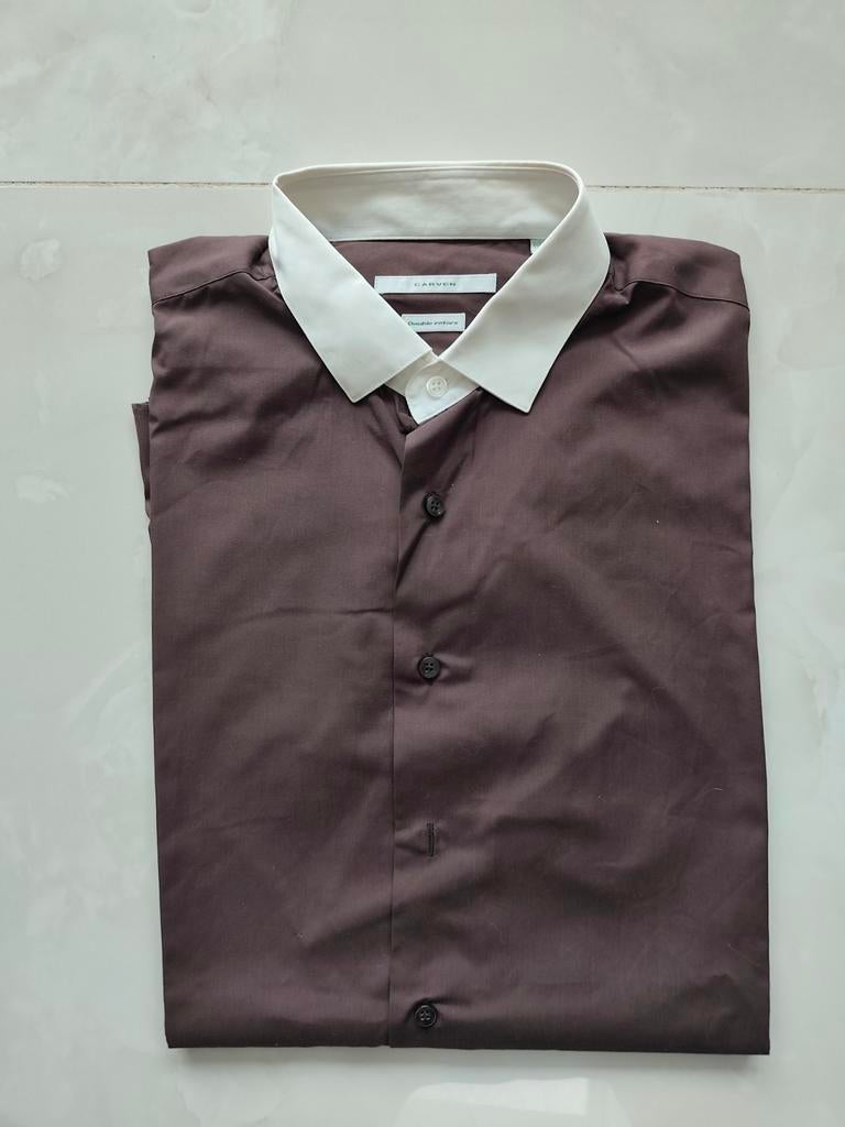 chemise couleur taupe, col et poignets blancs. Carven. XXL, Enlèvement ou Envoi, Comme neuf, Carven, Autres tours de cou