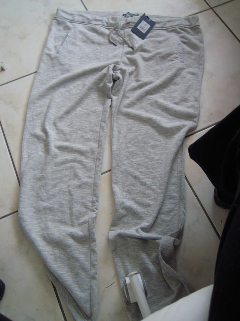 joggingbroek emoi en plus 50/52 nieuw(doos nieuwe kleren), Ophalen of Verzenden, Nieuw