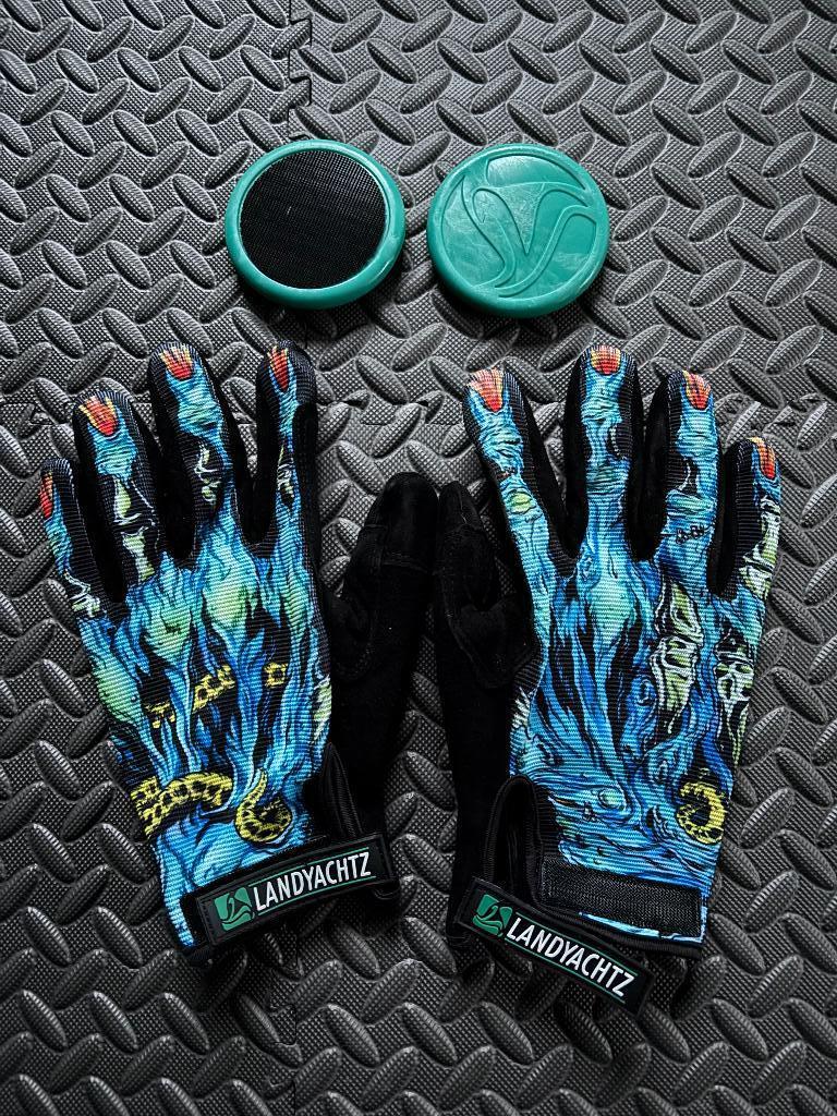 Landyachtz Slide Gloves + Pucks Longboard XL NEW, Sports & Fitness, Skateboard, Neuf, Protection, Longboard, Enlèvement