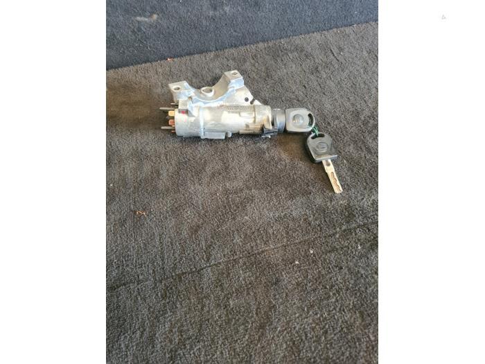 Serrure de contact + clé d'un Seat Ibiza, Enlèvement ou Envoi, 3 mois de garantie, Utilisé, Seat