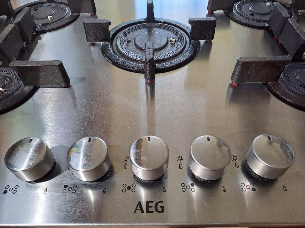 Gaskookplaat AEG 75 cm, Gaz, Classe énergétique A ou plus économe, Encastré, Enlèvement