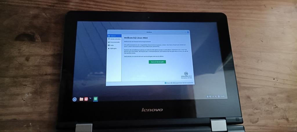 Linux Mint software – Lenovo 100 instapmodel – vanaf €40, Computers en Software, Ophalen, Refurbished