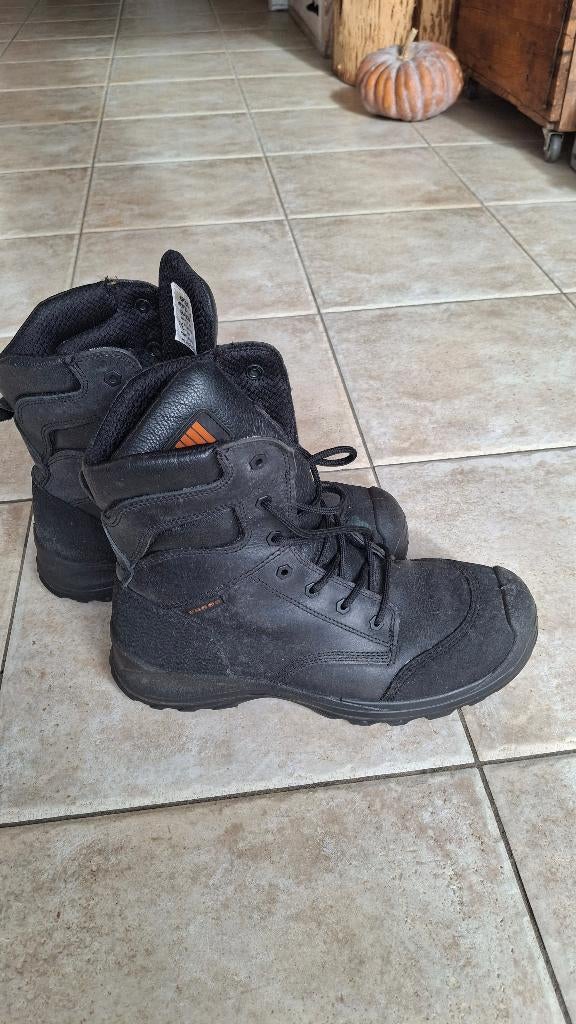 Bottines de sécurité, Enlèvement, Utilisé