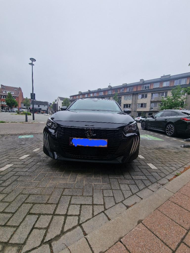 Peugeot 208 hybride benzine/ elektrisch, Auto's, 1199 cc, Leder en Stof, Zwart, Lichtsensor
