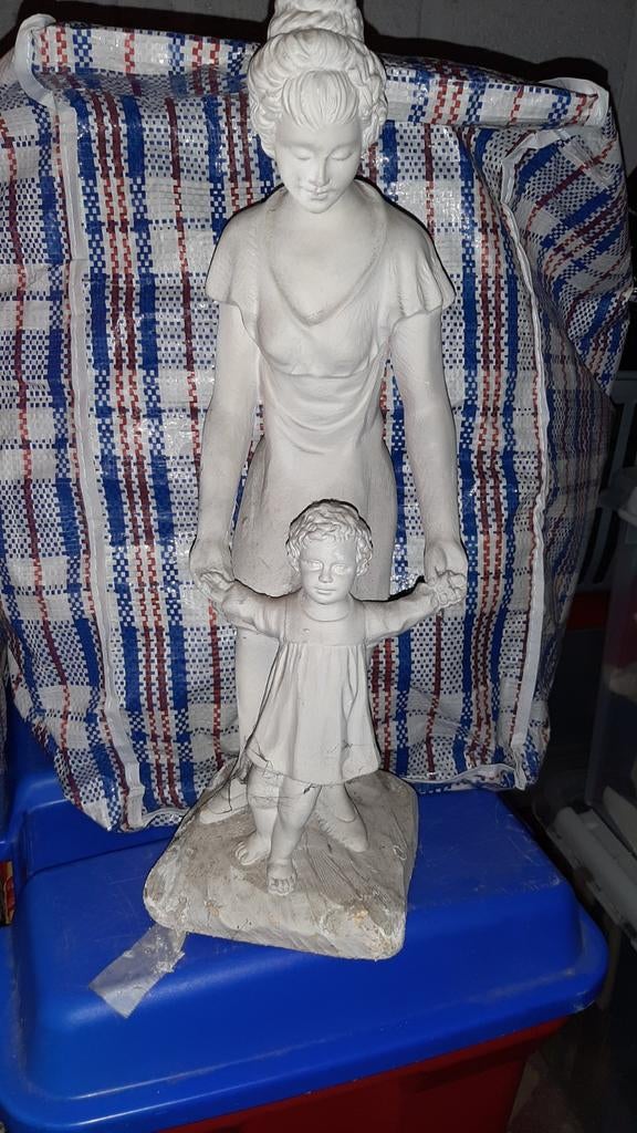 Statue de arnova, Enlèvement
