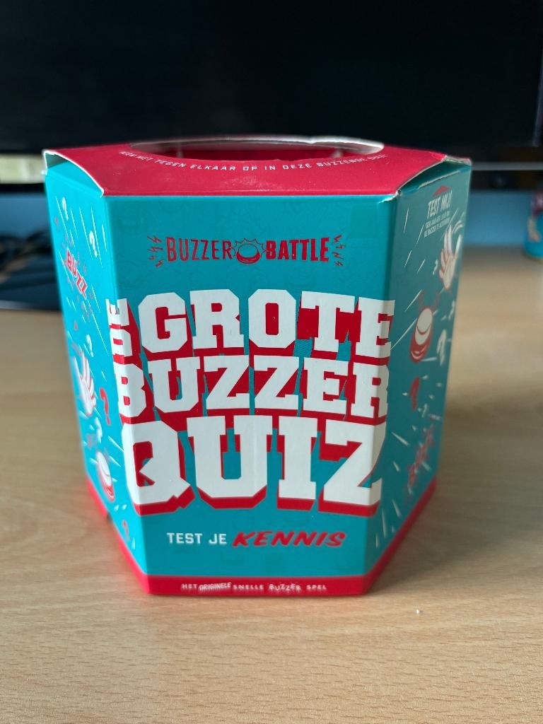 Quiz met buzzer, Hobby en Vrije tijd, Gezelschapsspellen | Overige, Gebruikt, Vijf spelers of meer, Ophalen of Verzenden