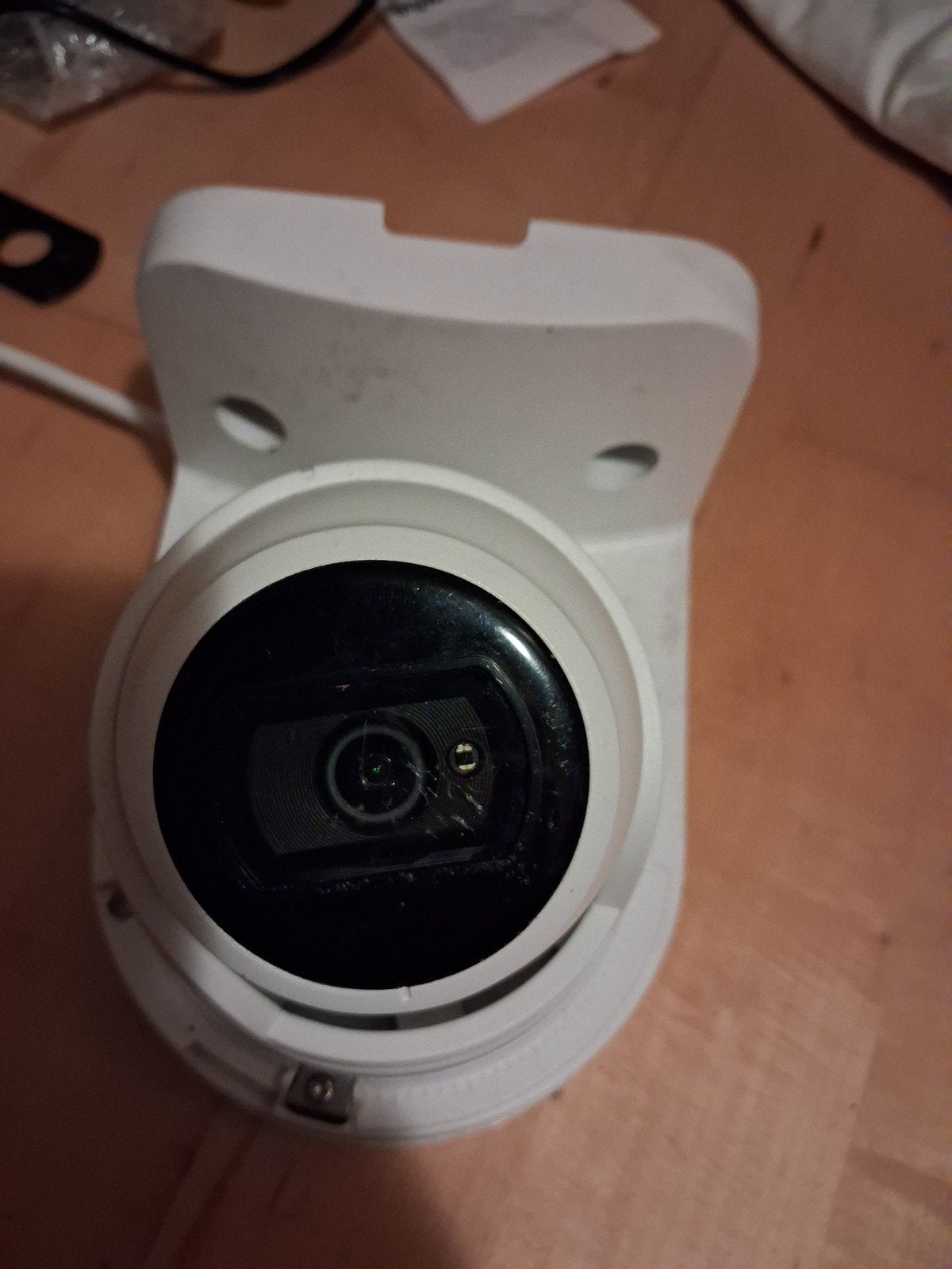 Wisenet QNE-8011R (5MP IP-camera) + muurbeugel – buiten / na, Audio, Tv en Foto, Videobewaking, Ophalen of Verzenden