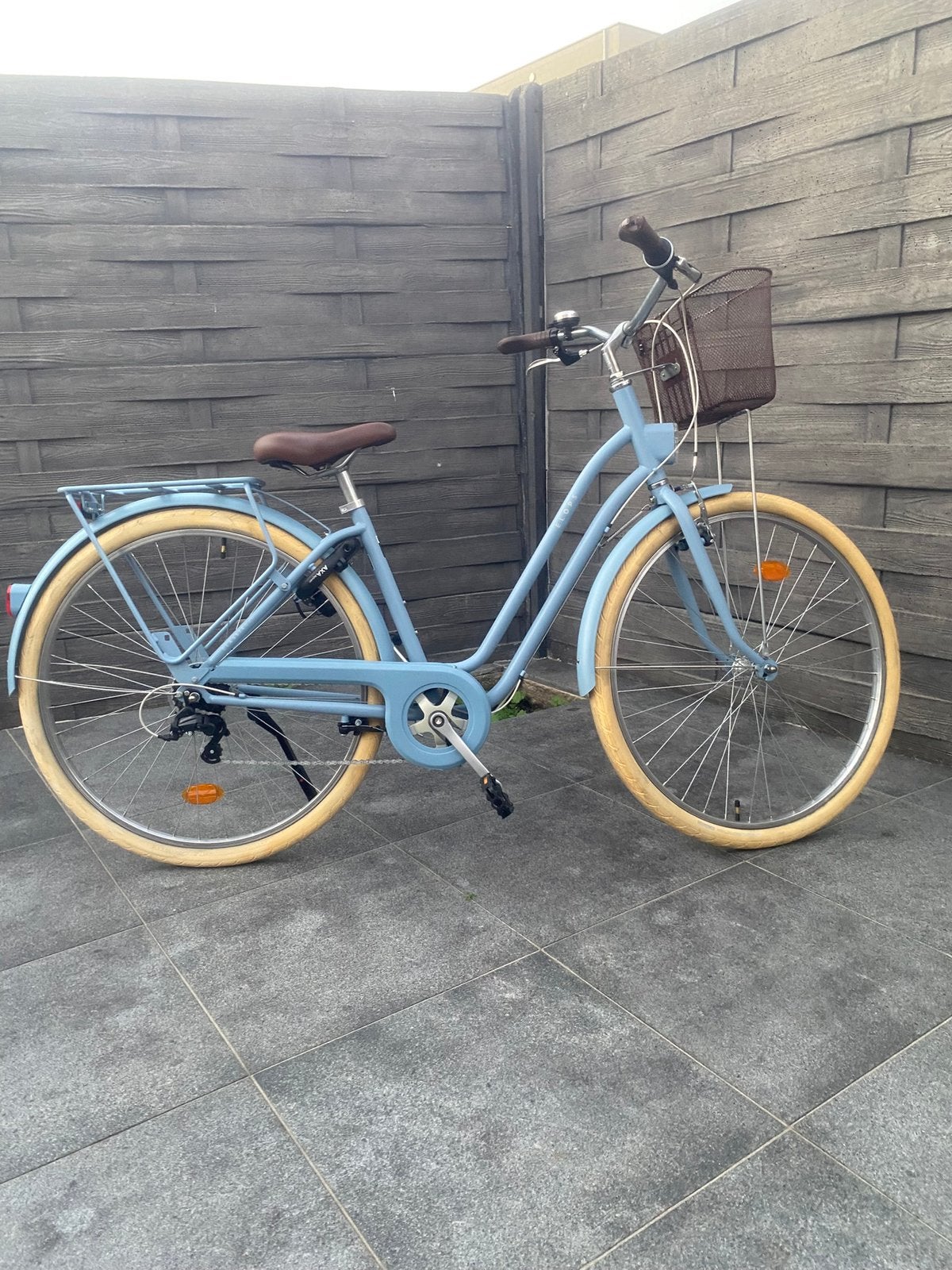 B-Twin Elops 520.  28 inch meisjesfiets, Ophalen, Zo goed als nieuw, 26 inch of meer, Versnellingen