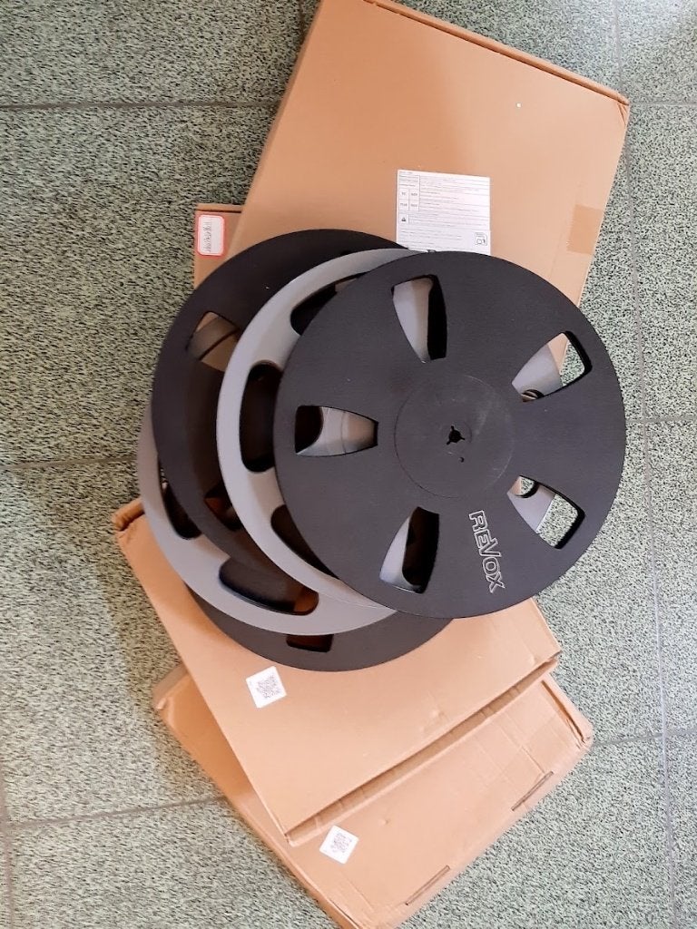 REVOX 26cm kunststofspoelen in perfecte staat, Audio, Tv en Foto, Bandrecorder, Ophalen of Verzenden