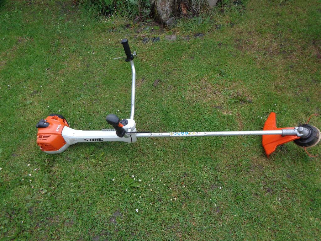 Débroussailleuse Stihl FS 460 C-M de 2020, Jardin & Terrasse, Débroussailleuses, Viking / Stihl, Comme neuf, Essence, Enlèvement