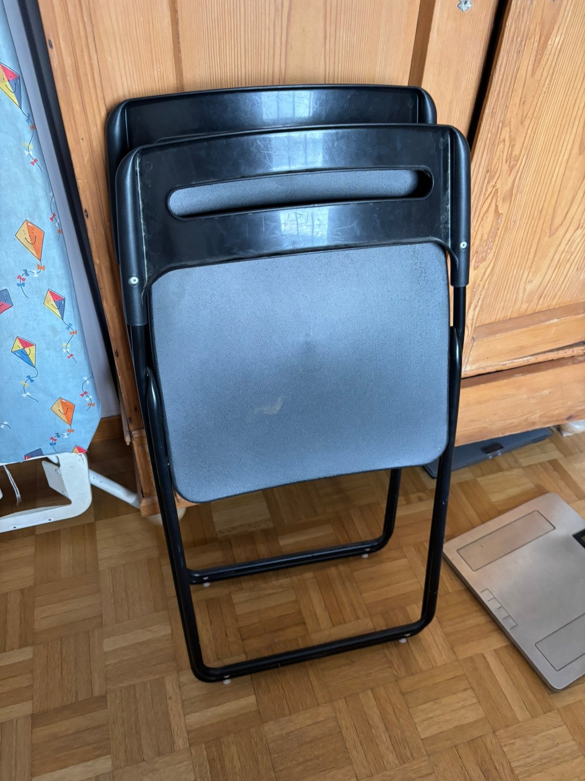2 Klapstoelen, Huis en Inrichting, Ophalen, Kunststof, Twee, Zwart