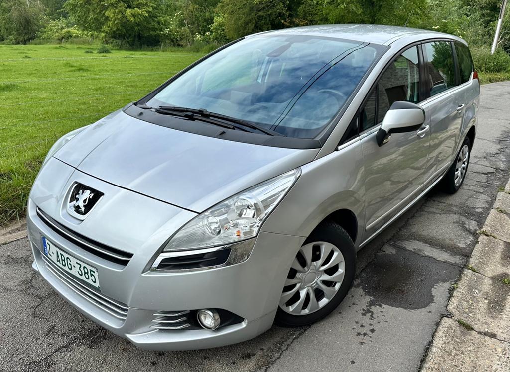 Peugeot 5008 1.6 hdi tweedehands ct ok, Euro 5, Parkeersensor, Bedrijf, Zilver of Grijs