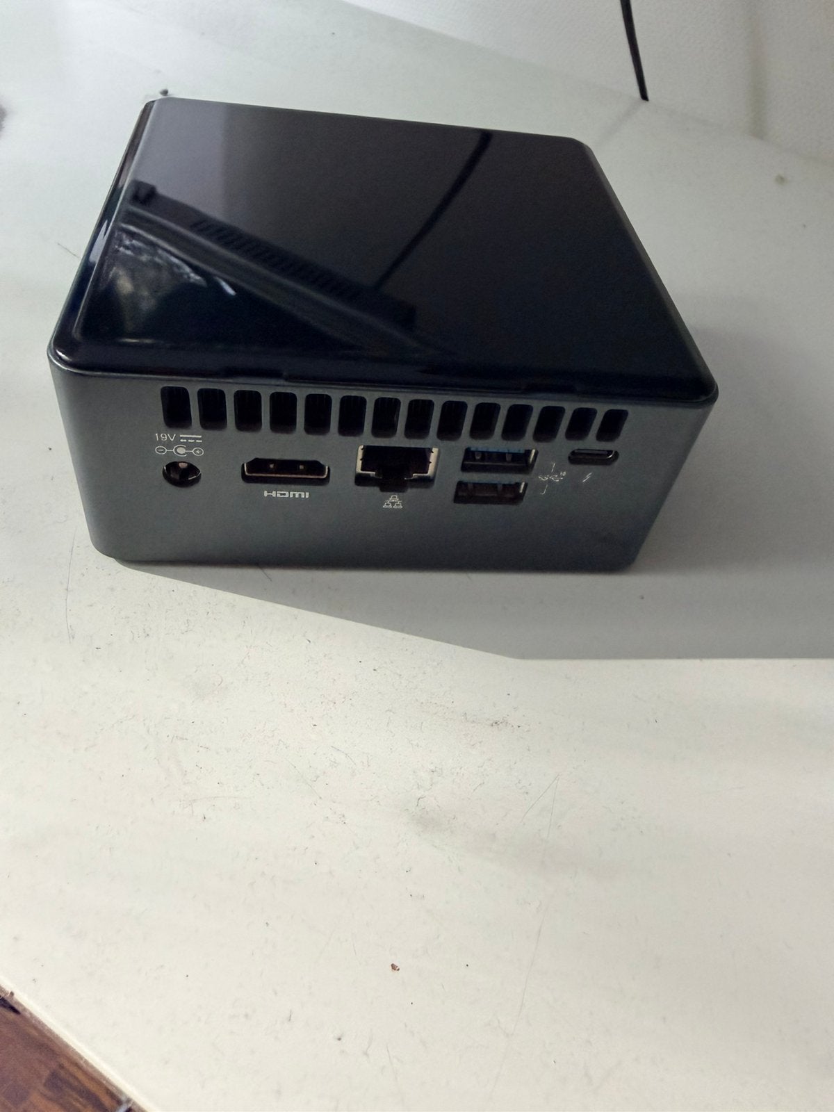 TE KOOP — Intel NUC 8 Core i7, Ophalen of Verzenden, Zo goed als nieuw