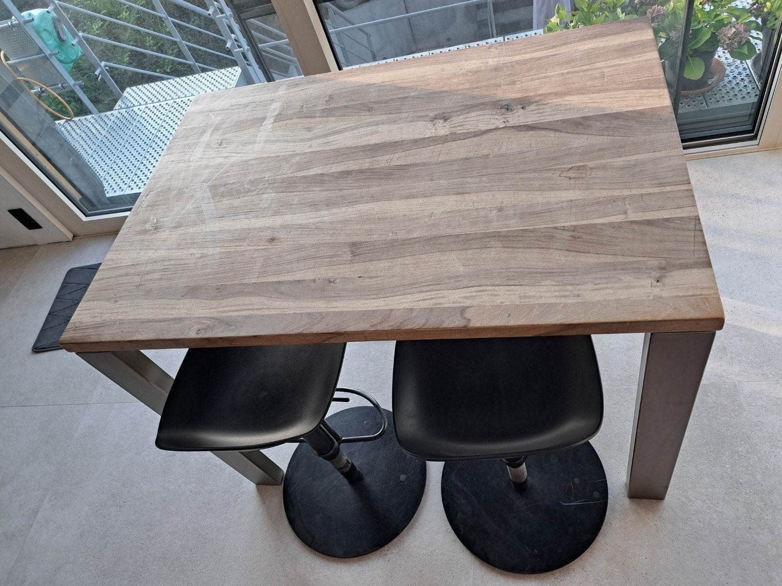 Table Xoon et chaises d'extérieur., Maison & Meubles, Chaises, Enlèvement, Utilisé, Bois, Quatre