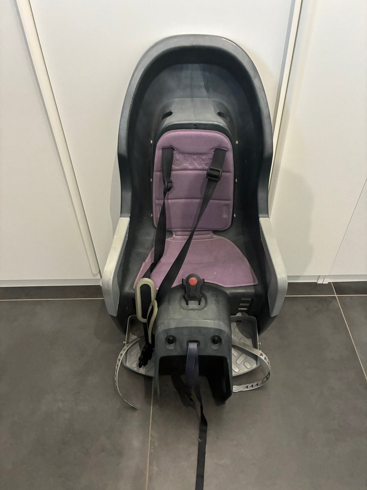 Fiets kinderzitje Guppy, Ophalen, Gebruikt, Achterzitje, Voetsteuntjes