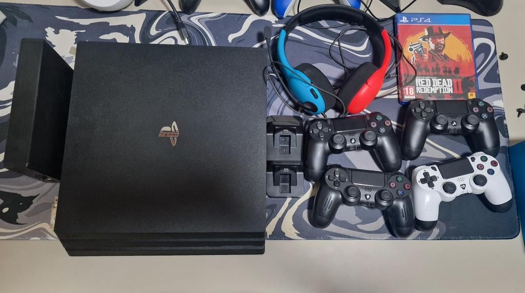 Ps4 pro 1tb+8tb SW 9.00 met 300 games moet nu weg, Ophalen of Verzenden, Zo goed als nieuw, Met harde schijf, 1 TB