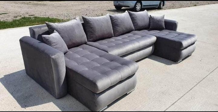 €699 Comfortabele 3+2-zitsbankstel – zo goed als nieuw, Envoi