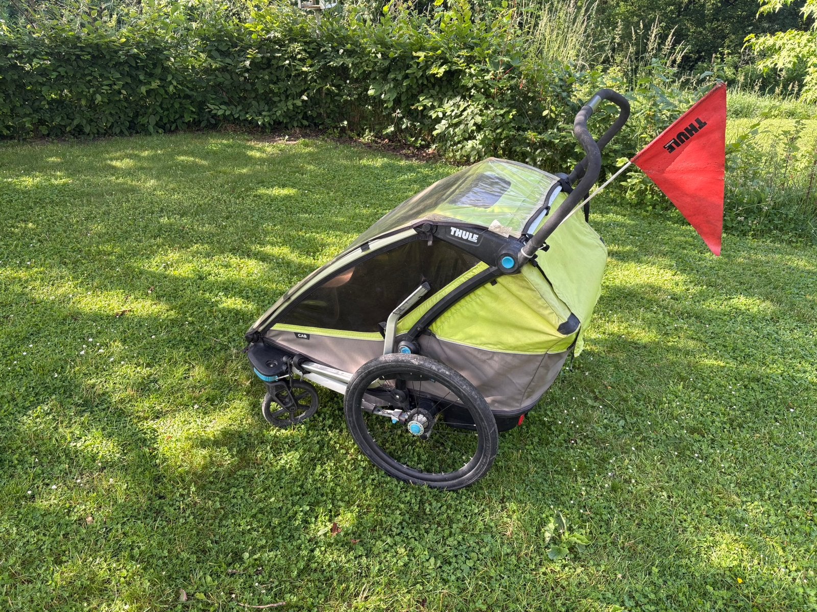 Thule Chariot Cab 2-zits aanhangwagen, Fietsen en Brommers, Ophalen, Gebruikt, Kinderkar, Opvouwbaar