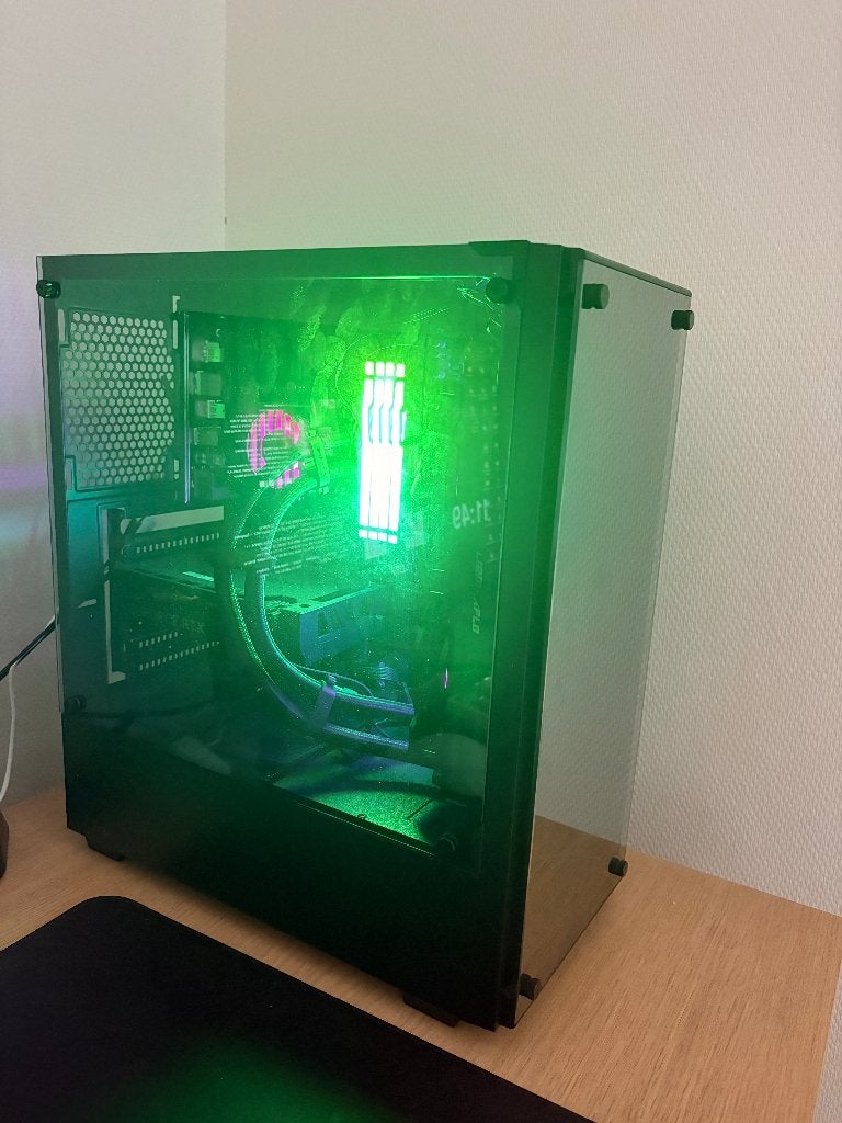 Gaming Setup Ryzen 5 7600X RTX 4060 + Accessoires, 32 GB, Zo goed als nieuw, Gaming, 4 TB