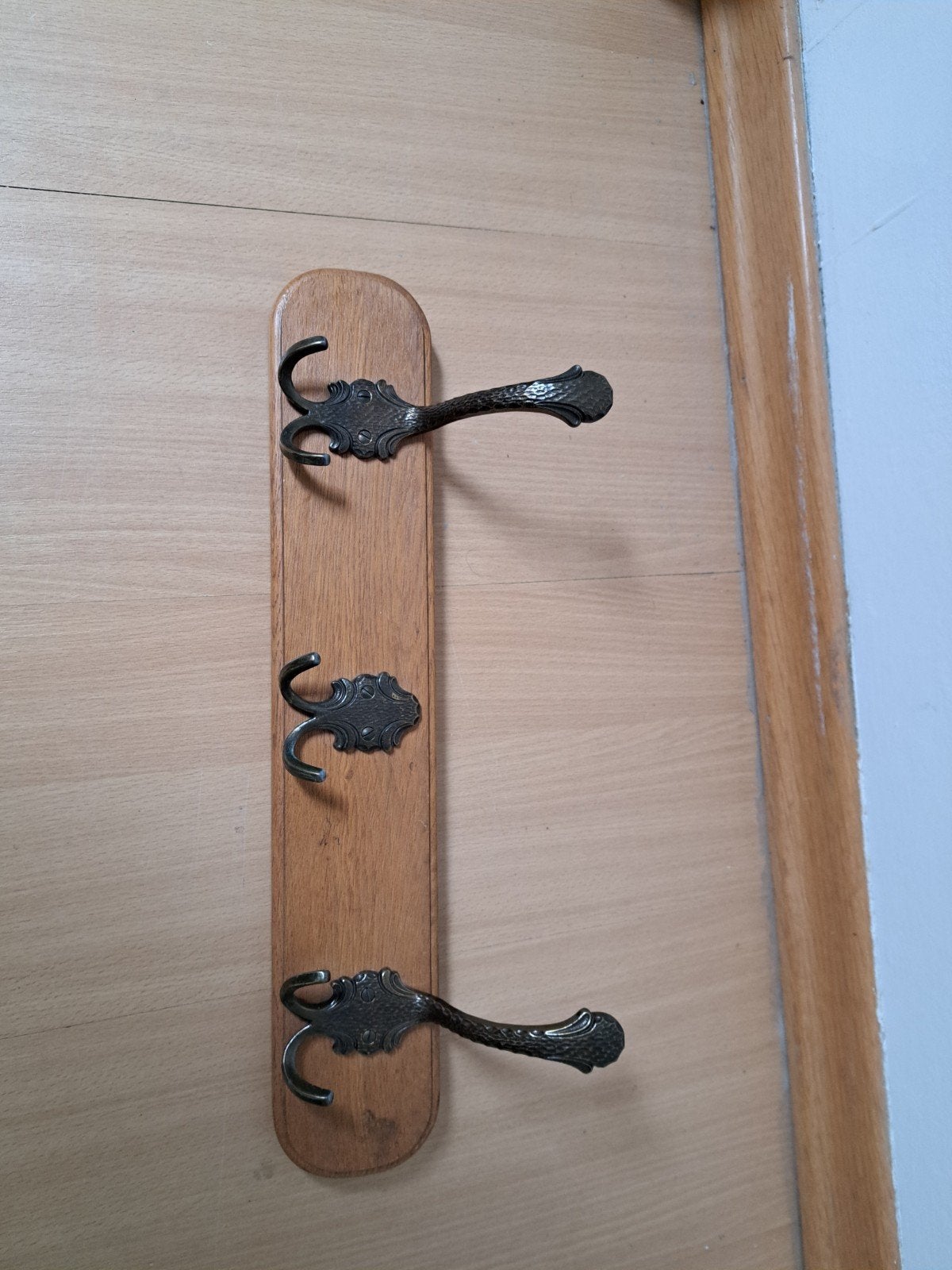 houten kapstok, Ophalen