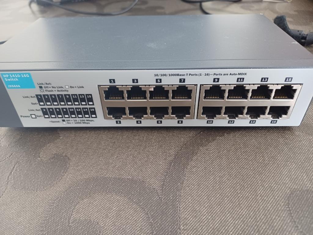 Hp 1410-16 poort switch, Informatique & Logiciels, Enlèvement ou Envoi