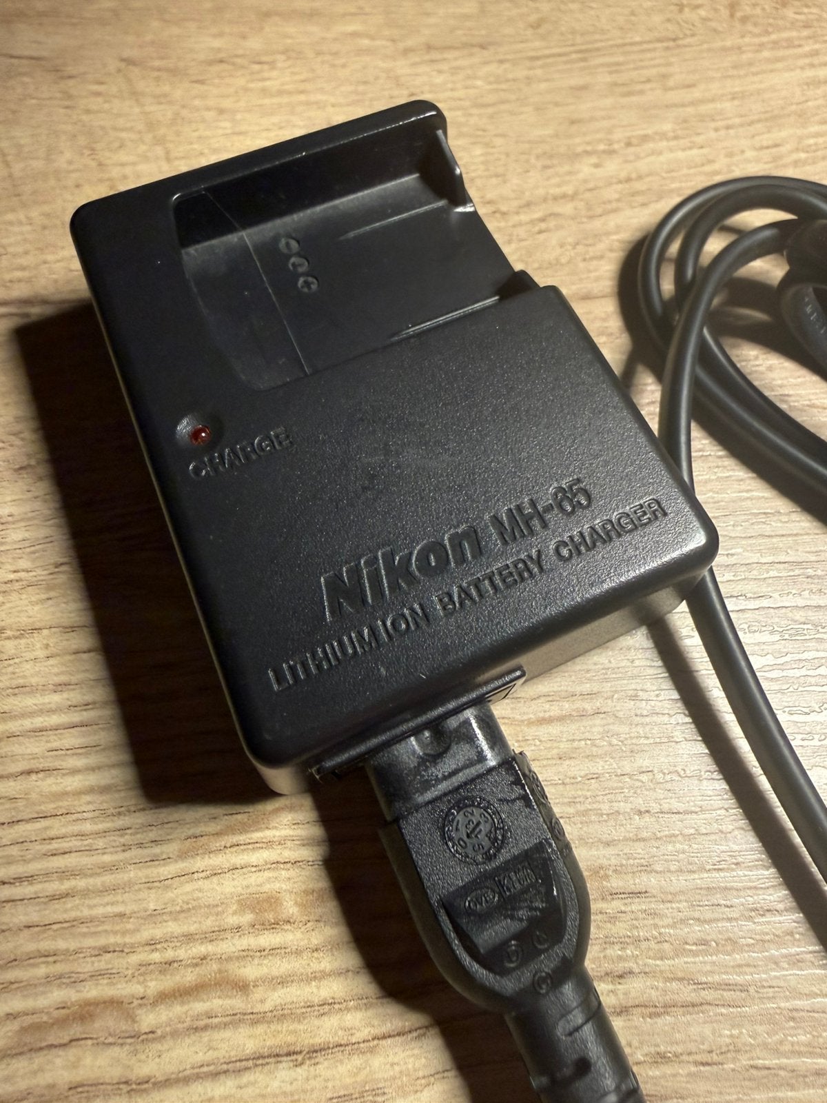 Nikon MH‑65 originele batterij‑lader – perfecte staat, Audio, Tv en Foto, Ophalen of Verzenden, Zo goed als nieuw