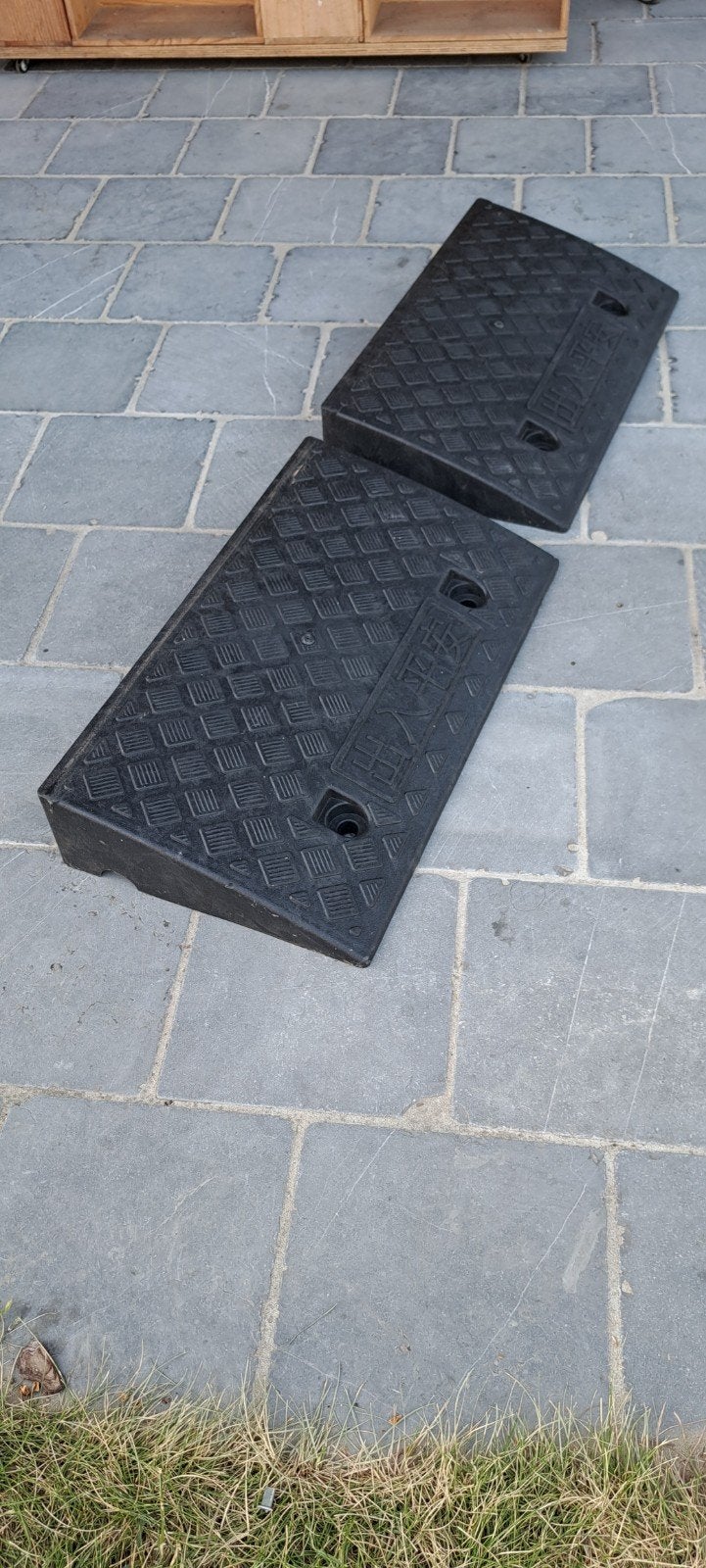 2 rampes/blocs de réglage en plastique - qualité robuste