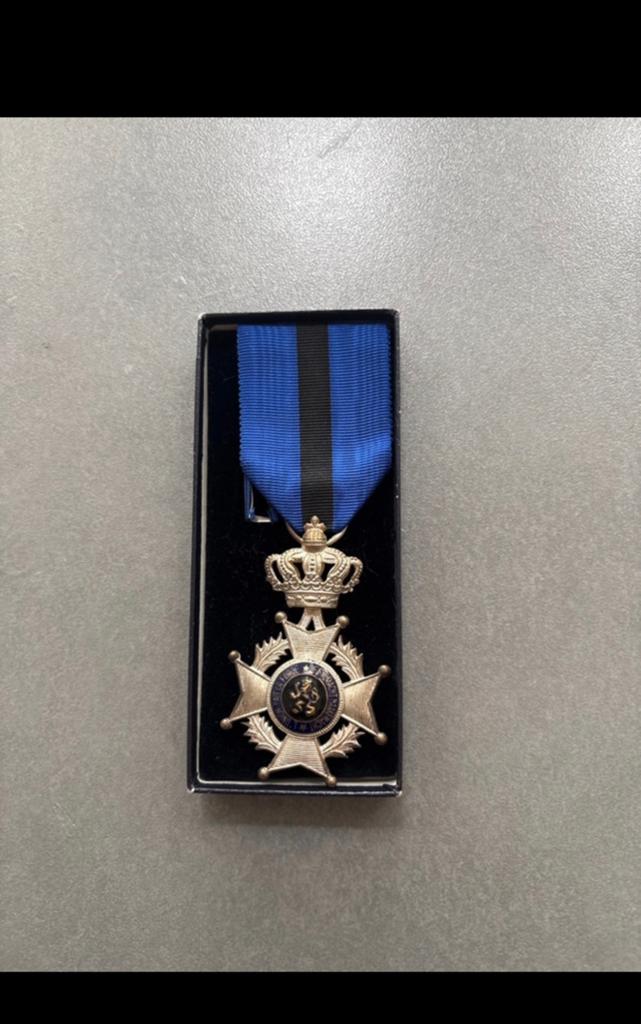 Belgische Leopoldsorde medaille met originele Greef doos, Antiek en Kunst, Antiek | Brons en Koper, Ophalen of Verzenden