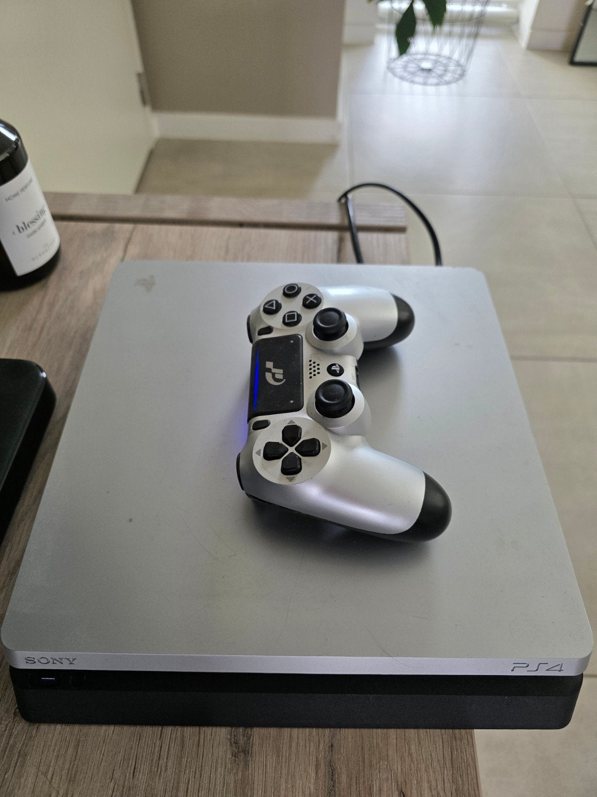 Playstation 4 Slim 1TB, Enlèvement ou Envoi, Slim