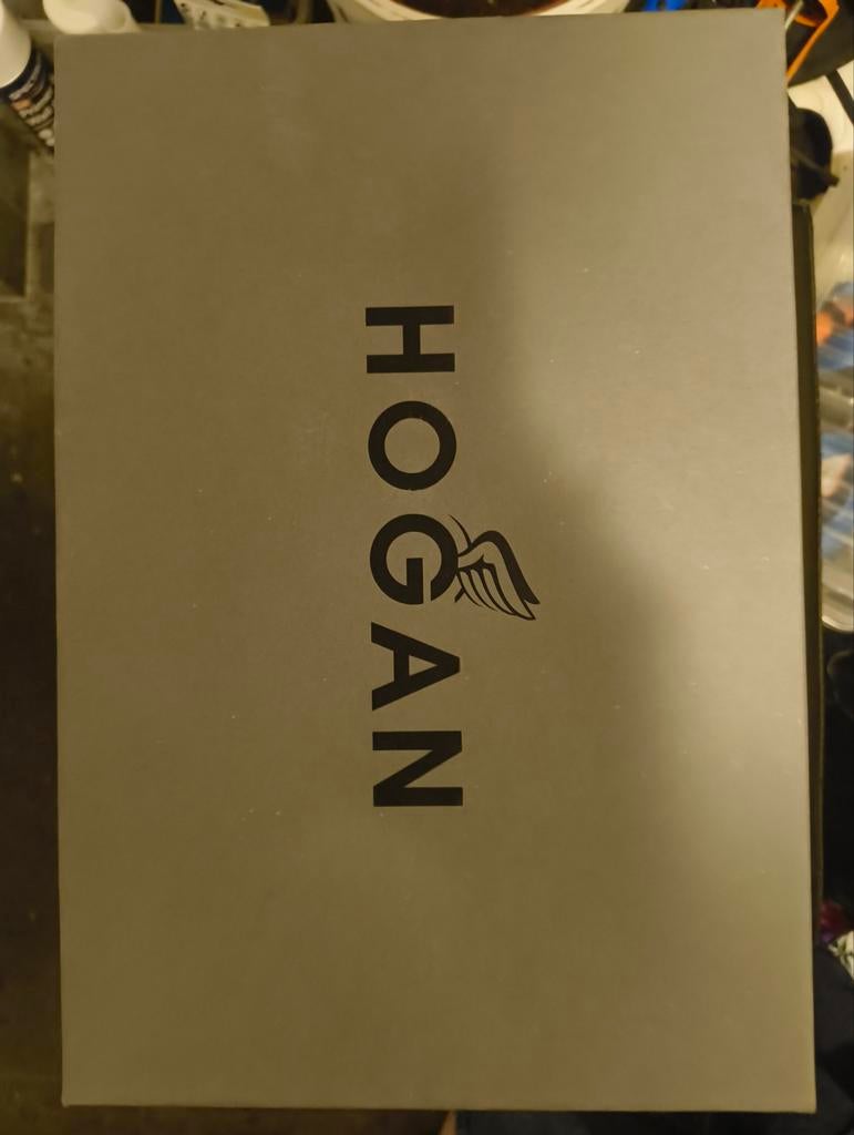Hogan sneakers size 7 valt als 42 nieuw in doos, Verzenden