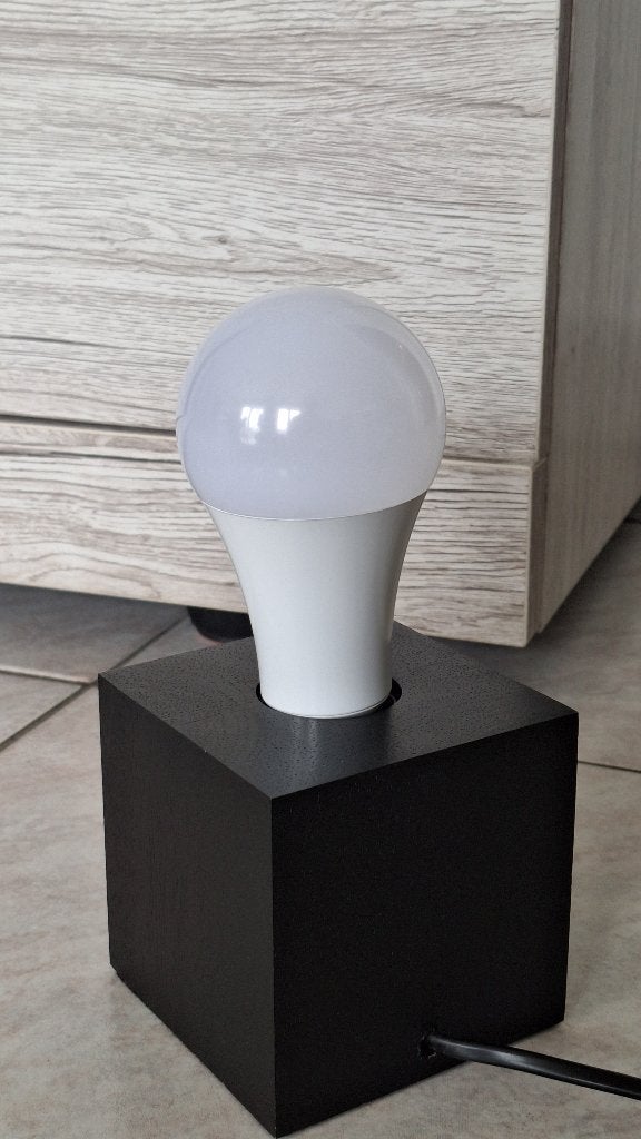 Ampoule connectée multicolore Meross, Meerkleurig, Gloeilamp, E27 (groot), Zo goed als nieuw