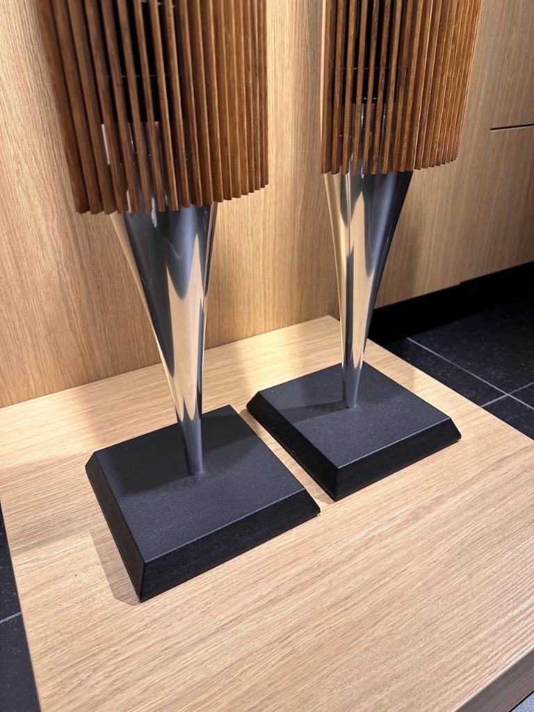 Bang & Olufsen Beolab 18 Alu met eiken lamellen - B&O, TV, Hi-fi & Vidéo, Enceintes, Autres marques, Info@bang-olufsen.dk, Comme neuf