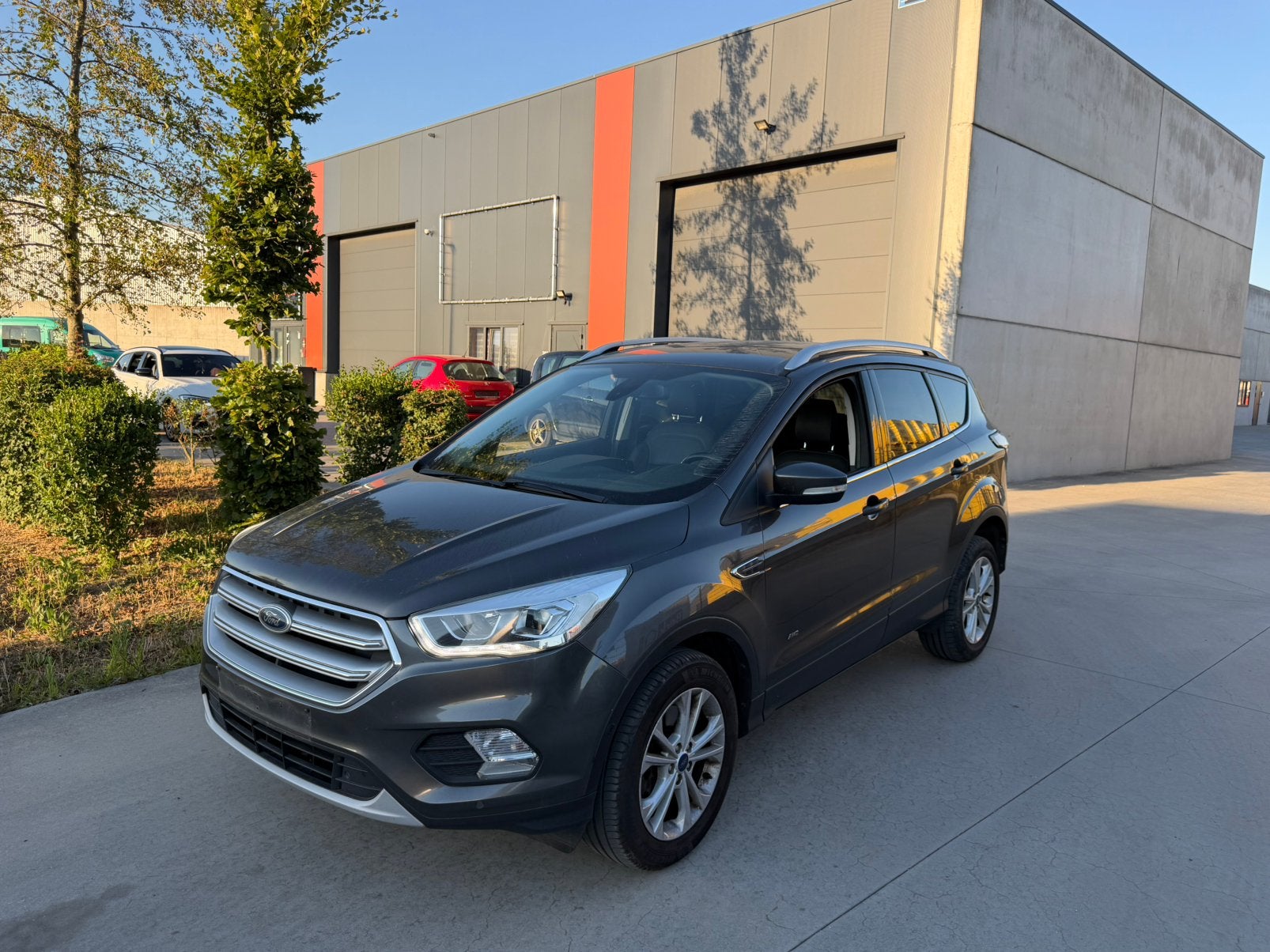 Ford Kuga 2018 - 1.5i 4wd -Automaat - showroomstaat Like new, Autos, Achat, Automatique, Particulier, Essence