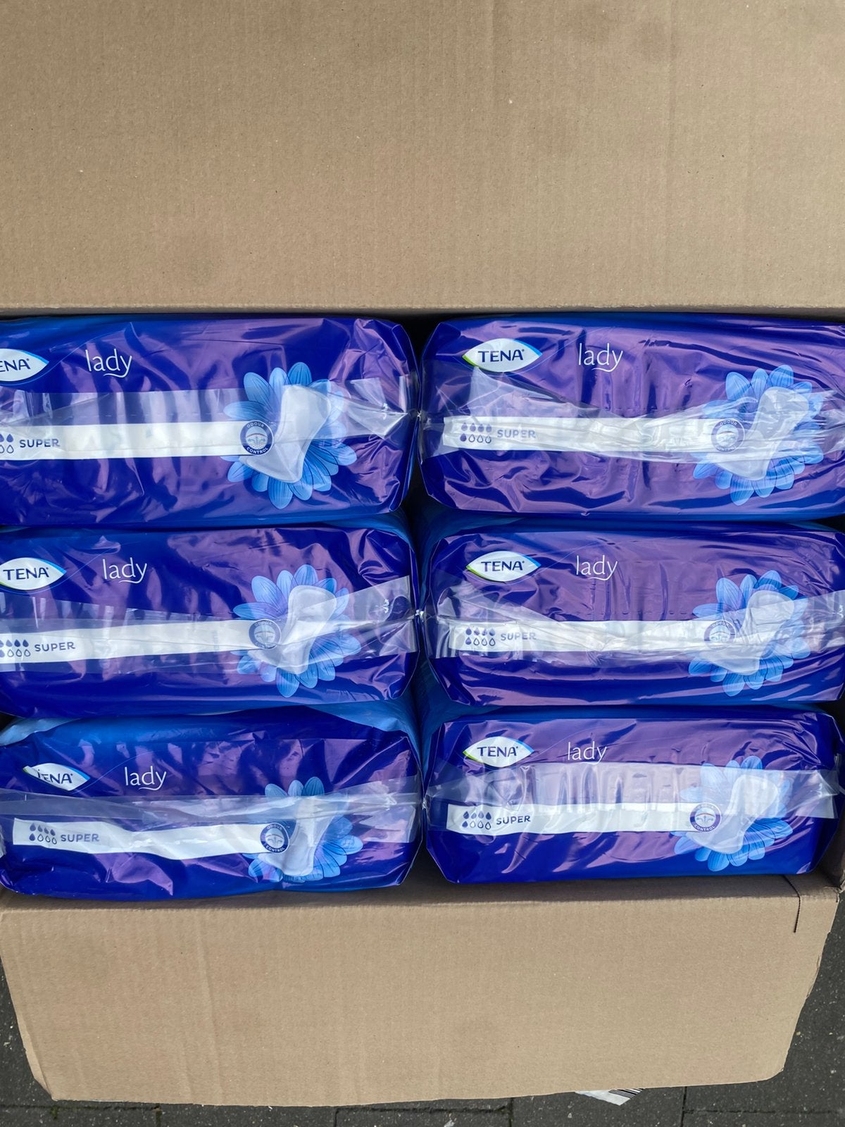 Tena lady super, Ophalen, Nieuw