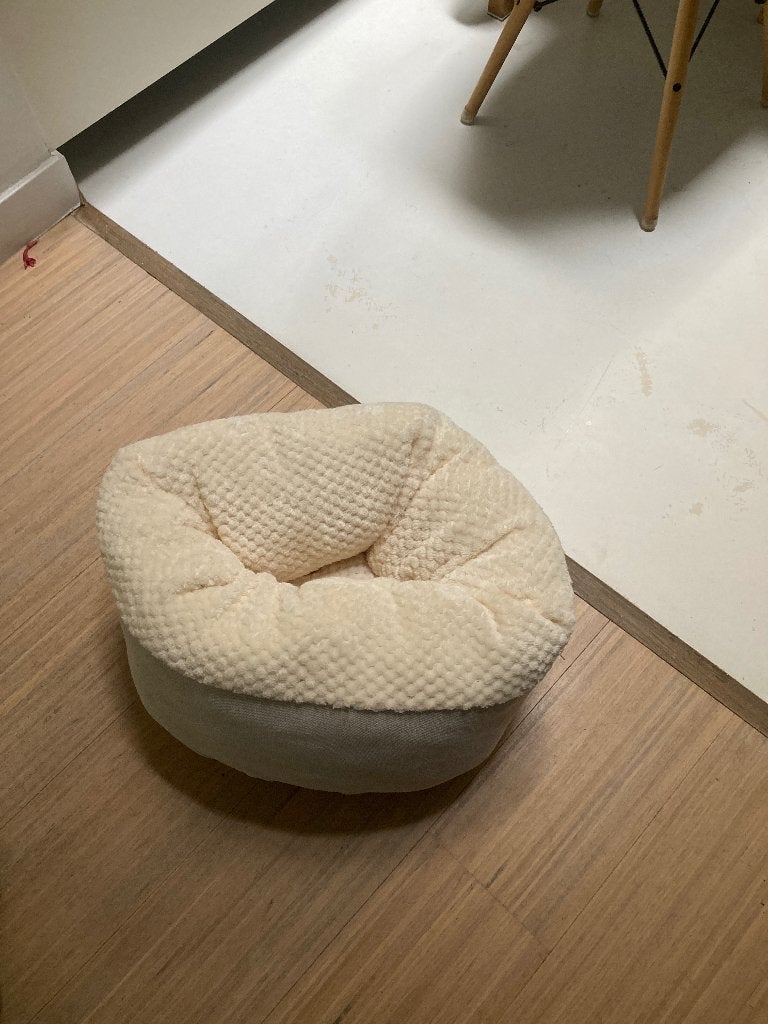 Zacht bedje voor kleine kat, Ophalen, Nieuw, Pluche