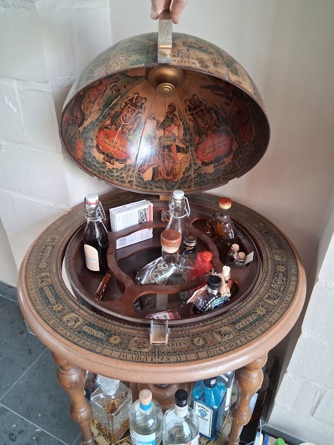 wereldbol drank, Enlèvement, Rotatif, Comme neuf, Globe bar