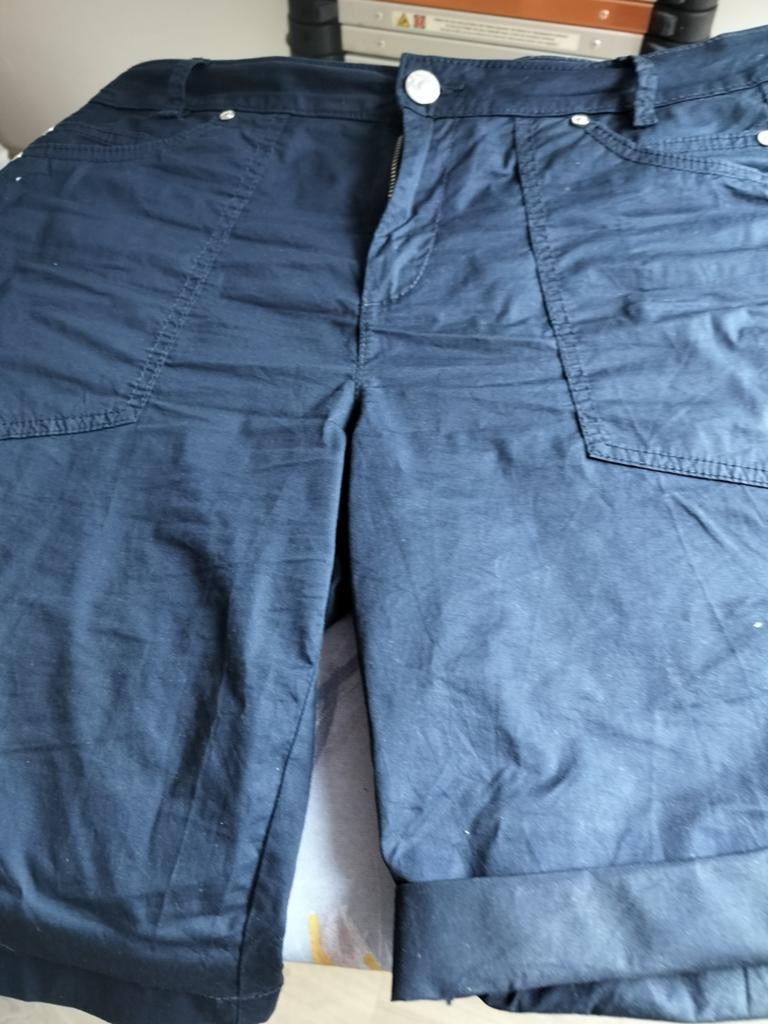 Blauwe short/Bermuda, Ophalen of Verzenden
