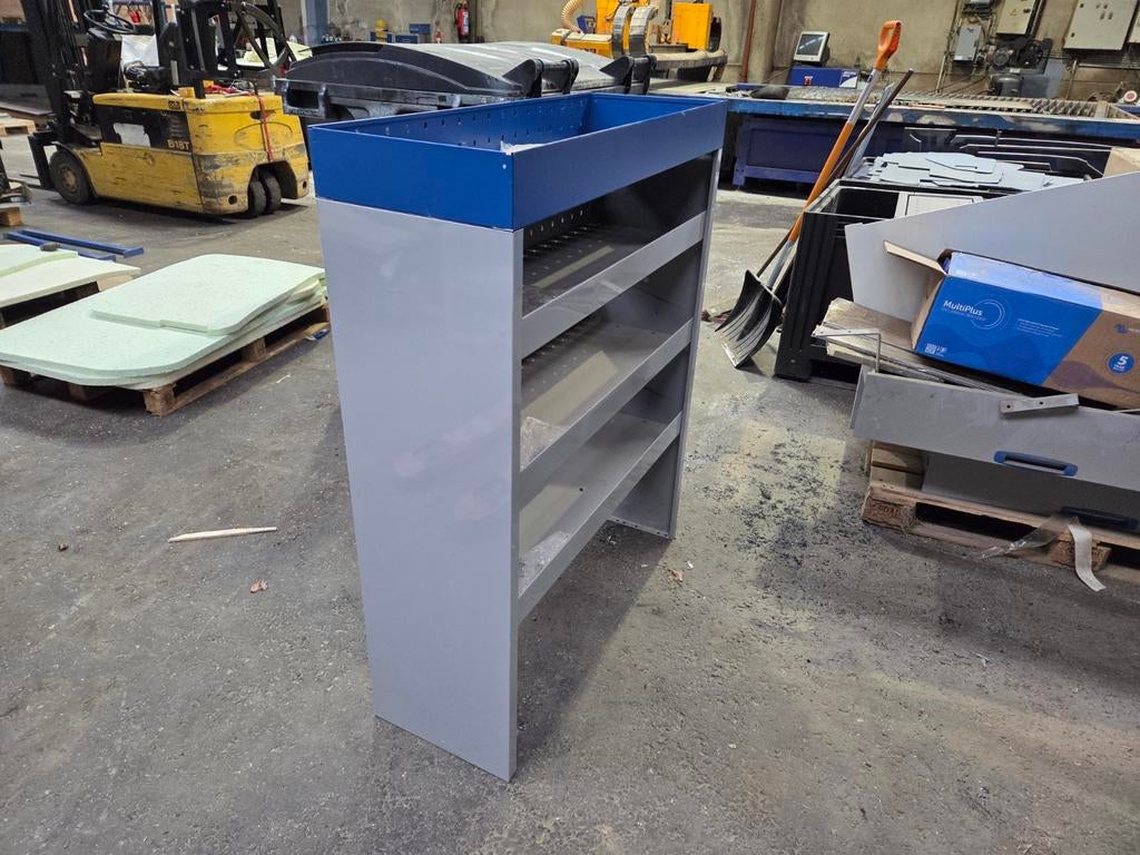 Meuble en métal pour une camionnette, Enlèvement