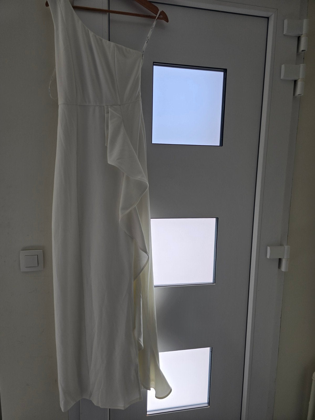 robe de soiree, Enlèvement