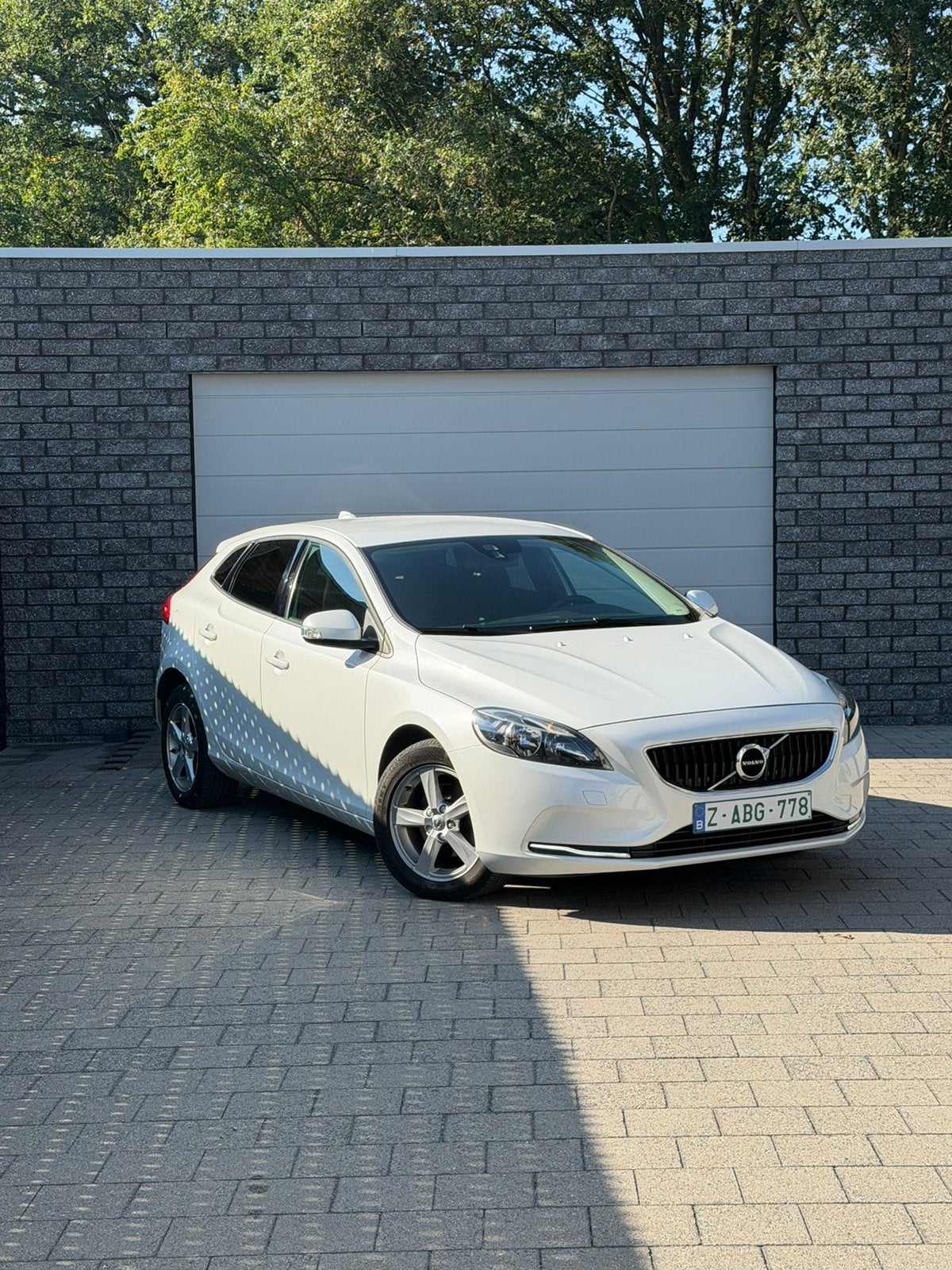 Volvo V40 D2 Kinetic | Dealer onderhouden | Nav | PDC | LED, Auto's, Voorwielaandrijving, Dealer onderhouden, Stof, 4 cilinders
