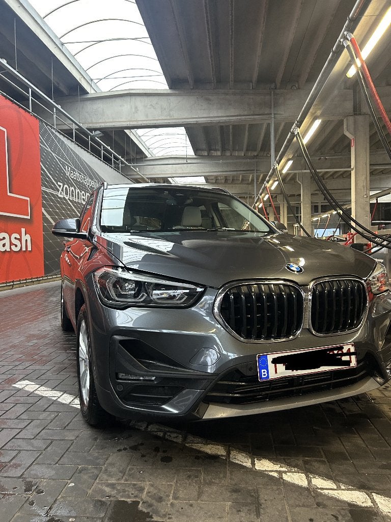 BMW X1 xdrive25e, Auto's, BMW, Leder, 3 cilinders, Zilver of Grijs, Te koop