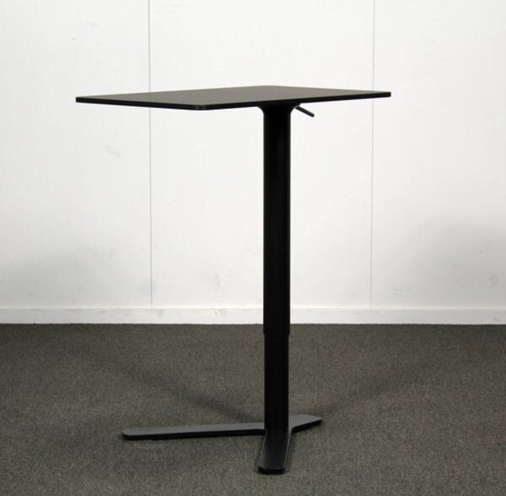 Lapalma Yo rechthoek bijzettafel in hoogte verstelbaar, Minder dan 55 cm, Metaal of Aluminium, Ophalen of Verzenden, Zo goed als nieuw