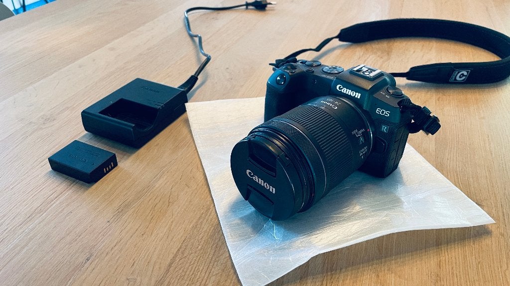 Canon RP + RF 24-105mm F4-7.1 IS STM, Enlèvement, Comme neuf, Reflex miroir, Canon